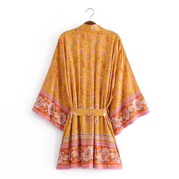 Leaves Of Grass Garden Kimono In Orange Blooms - Picture 7 of 8